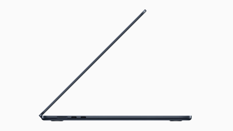 Chỉ mỏng 11,5 mm, MacBook Air mới là mẫu máy tính xách tay 15 inch mỏng nhất thế giới.
